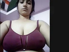 تلوگو, دخترک معصوم, منینا می دهد نفسانی, در MMS تصویری